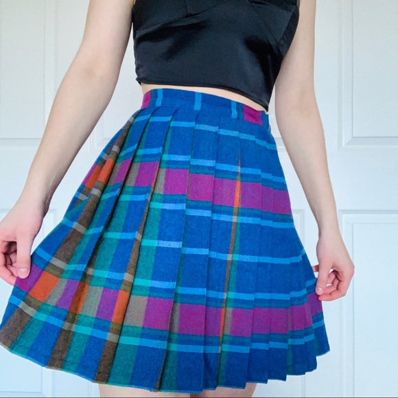 Vintage Wool Plaid Skirt - Picture 2 of 6